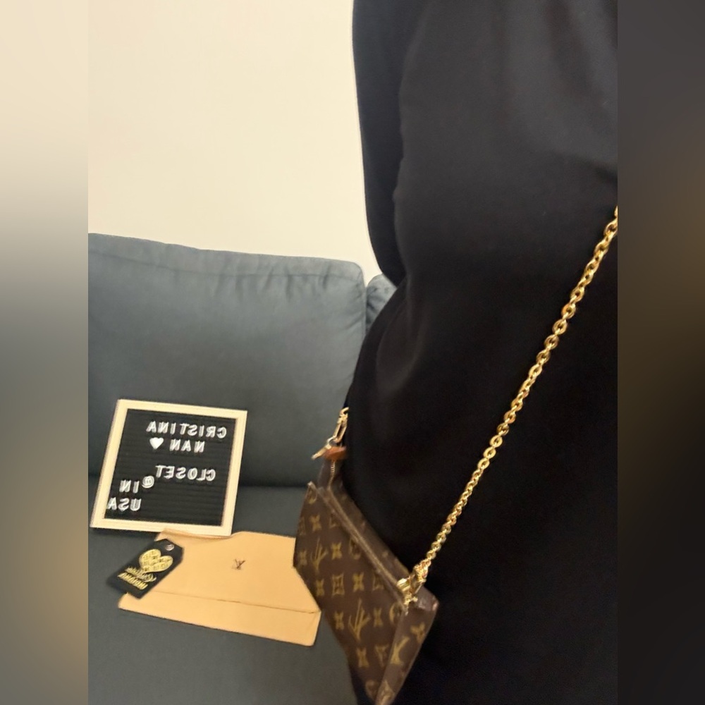 Louis Vuitton Monogram Cosmetic Pouch PM - Picture 16 of 16